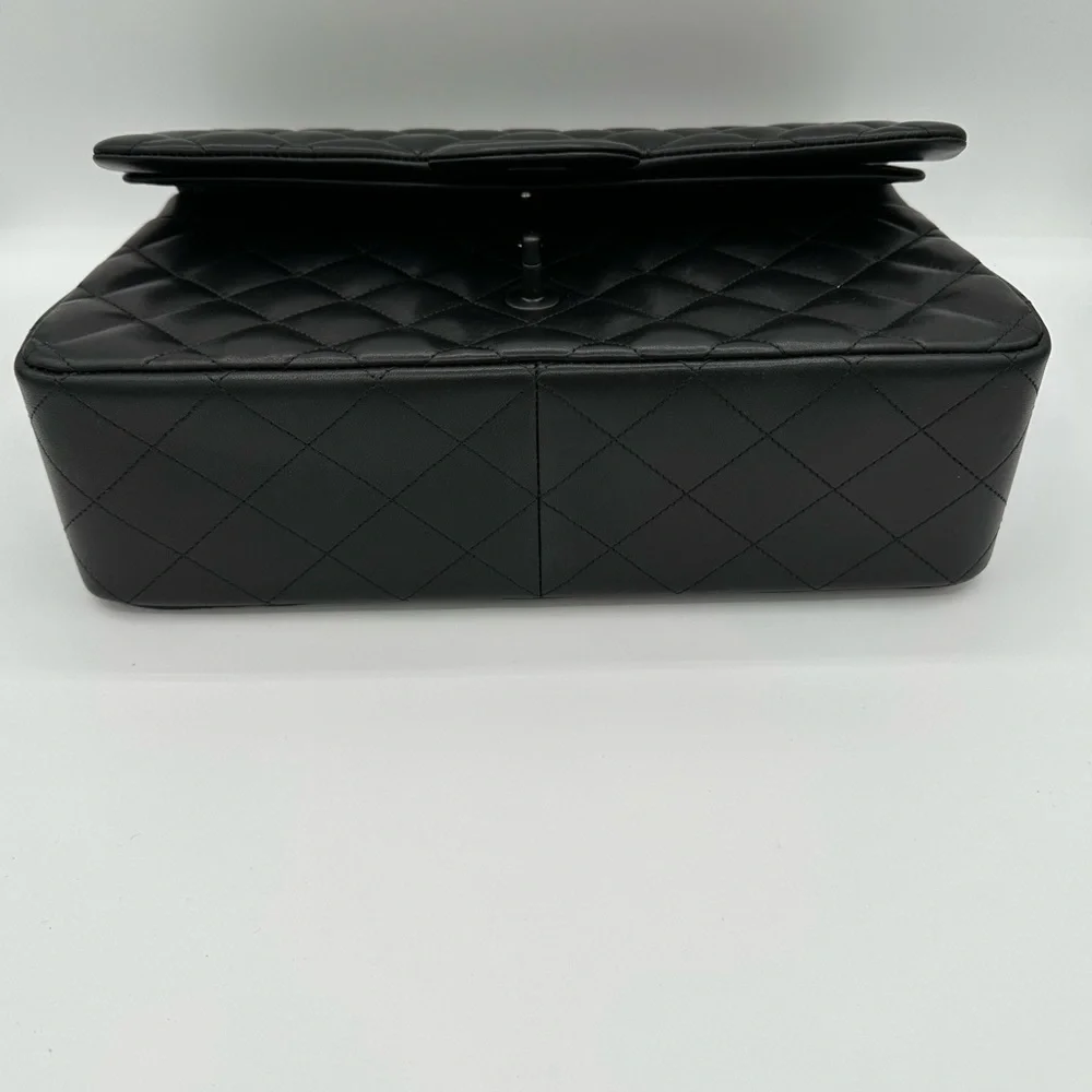 Chanel So Black Jumbo Lambskin - Picture 9 of 12